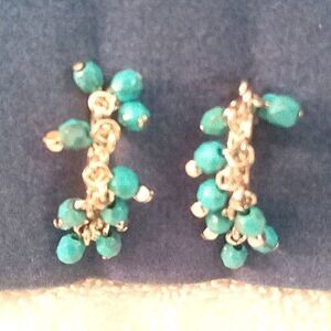 ⭐️5/$25 SALE Avon aqua beaded clip on earrings. Vintage
